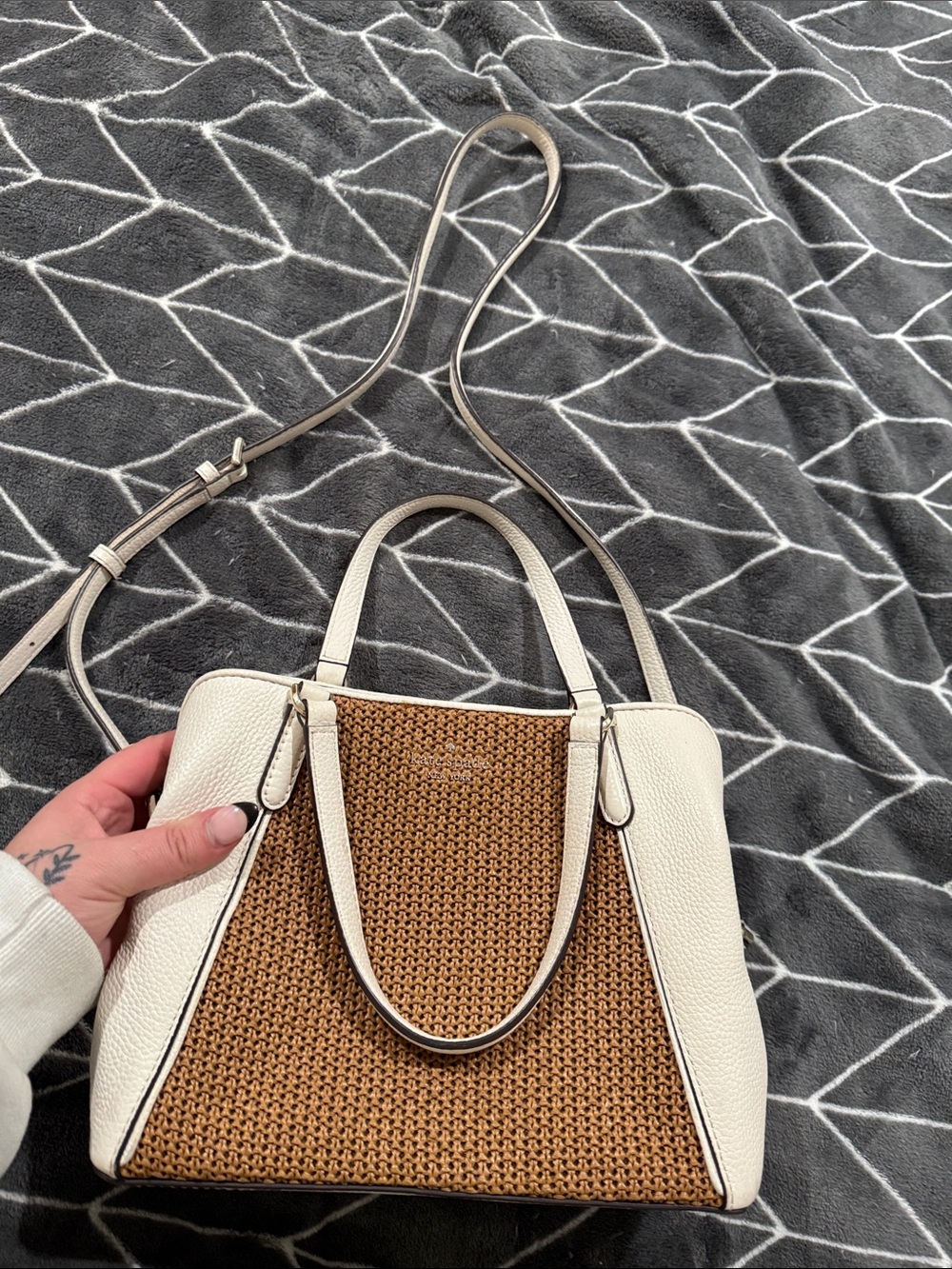 kate spade White and Brown Woven Straw Shoulder Bag
